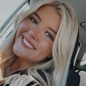 Meet your Posher, Lexi